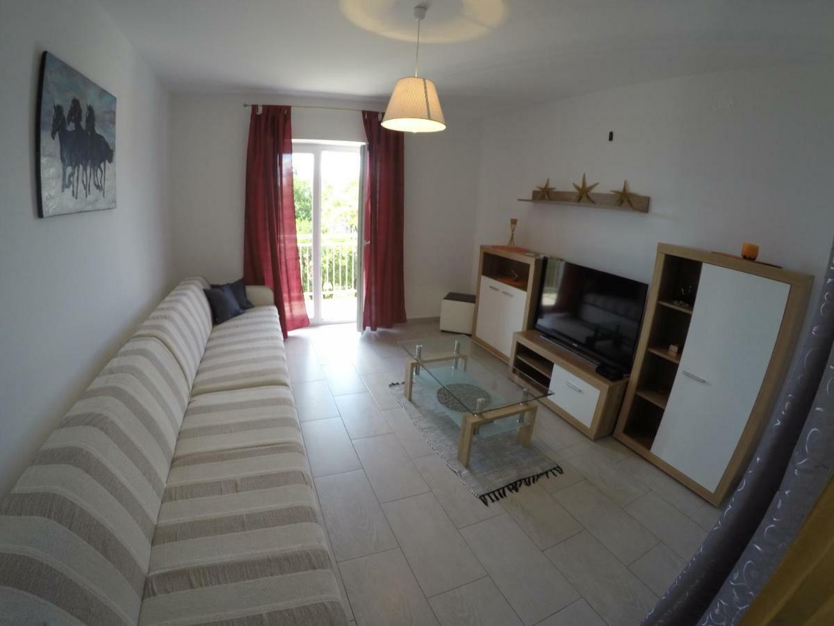 Apartmani Nada Klenovica Ngoại thất bức ảnh