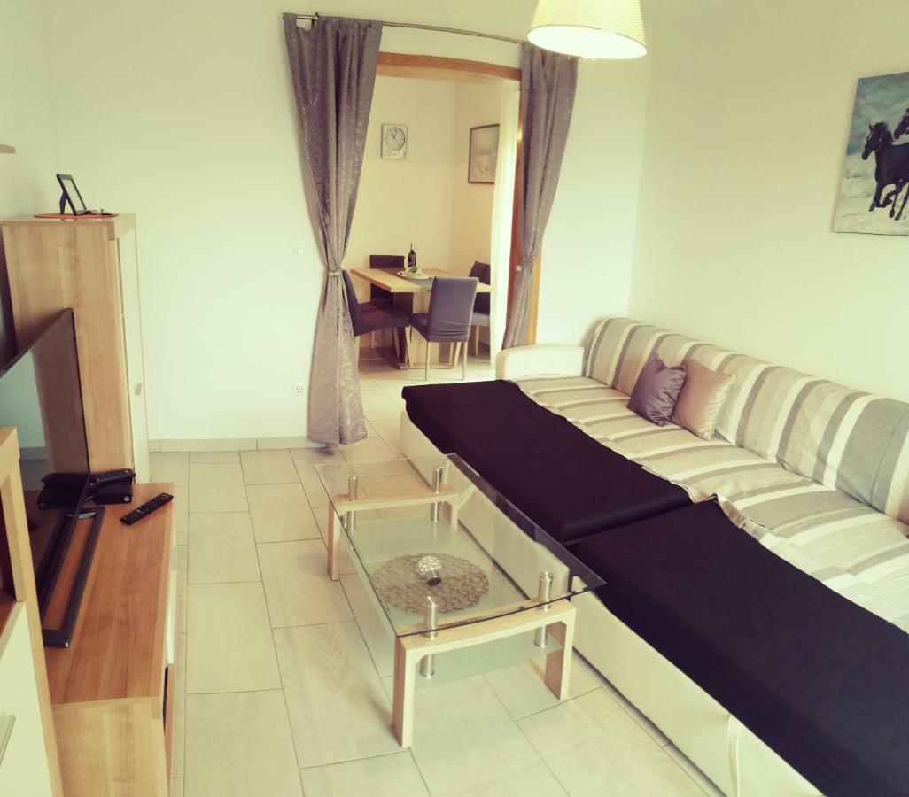 Apartmani Nada Klenovica Ngoại thất bức ảnh