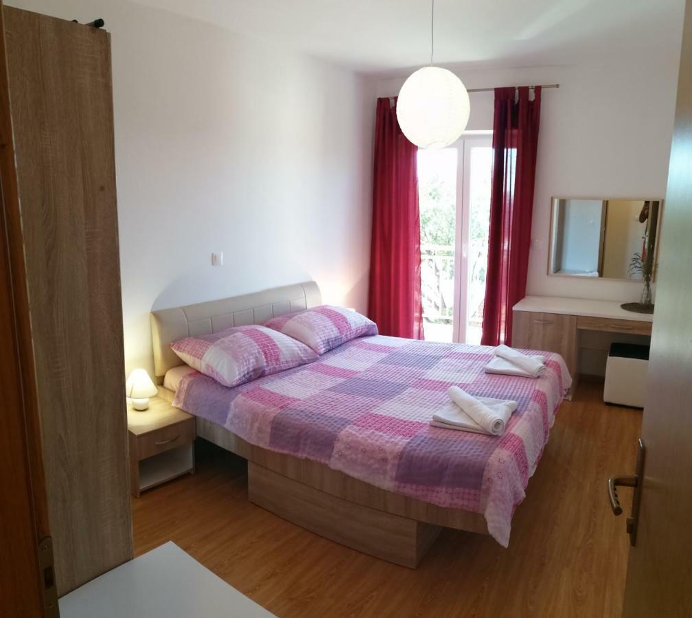 Apartmani Nada Klenovica Ngoại thất bức ảnh