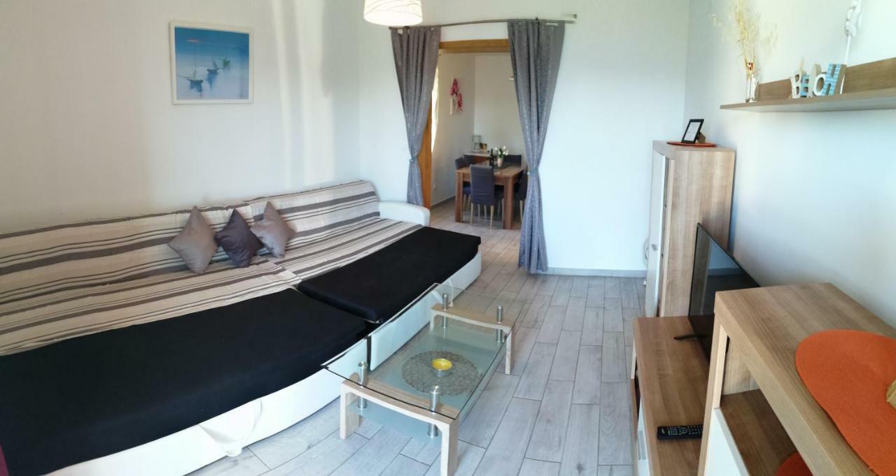 Apartmani Nada Klenovica Ngoại thất bức ảnh