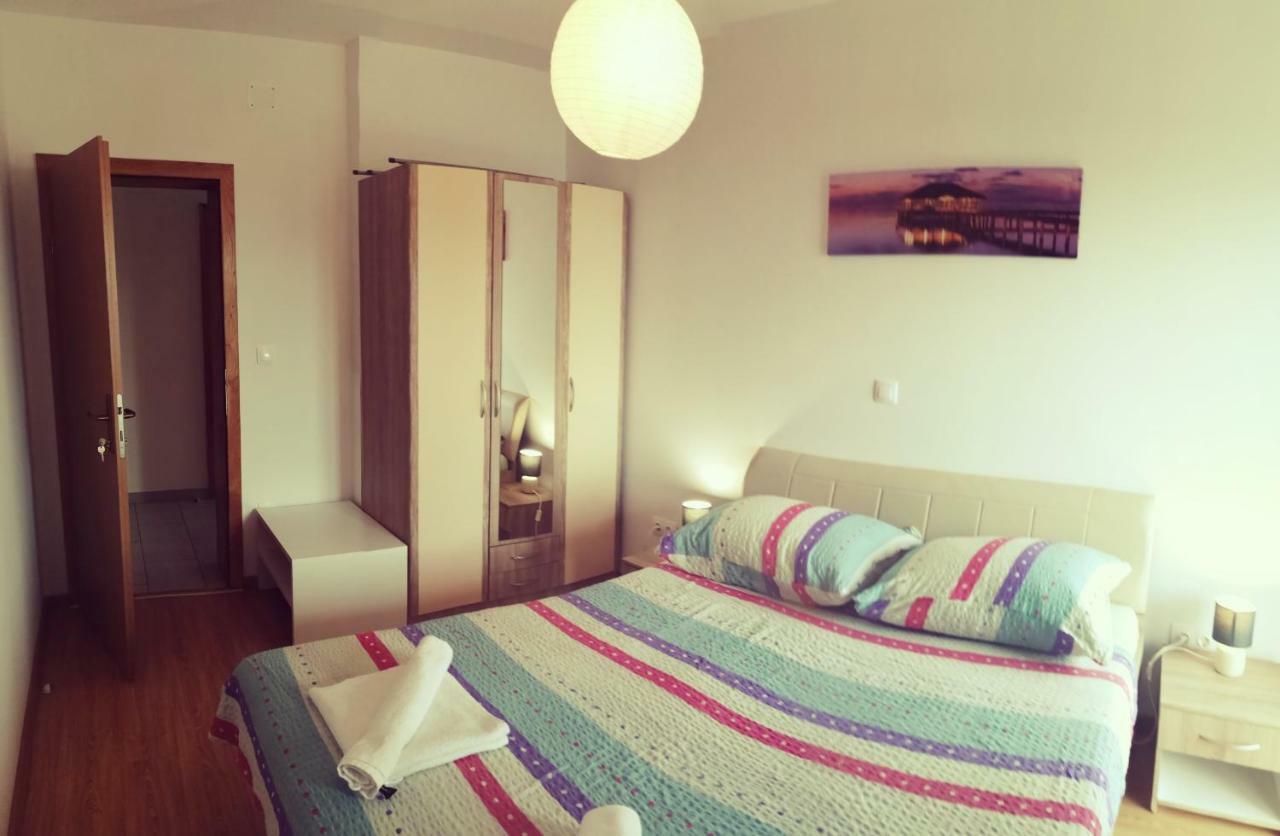 Apartmani Nada Klenovica Ngoại thất bức ảnh